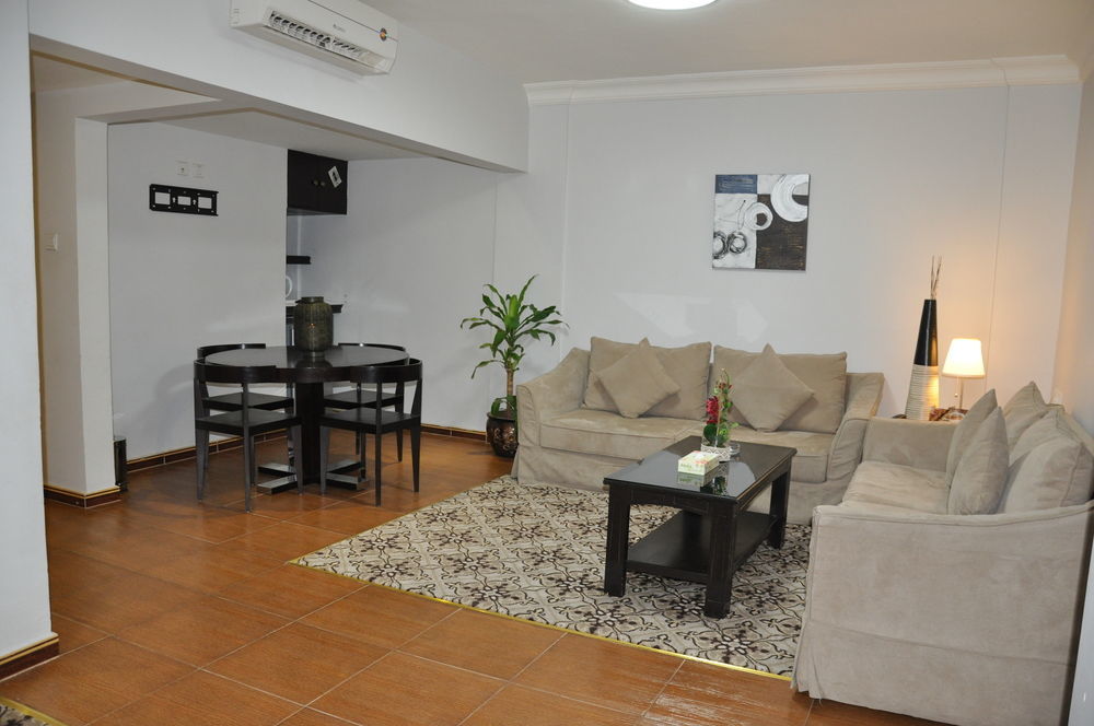 Oyo 411 Moon Hotel Dammam Exterior foto